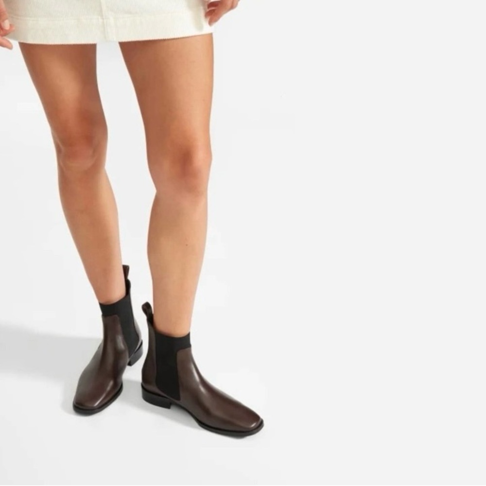 EVERLANE Italian Leather Square Toe Chelsea Boot